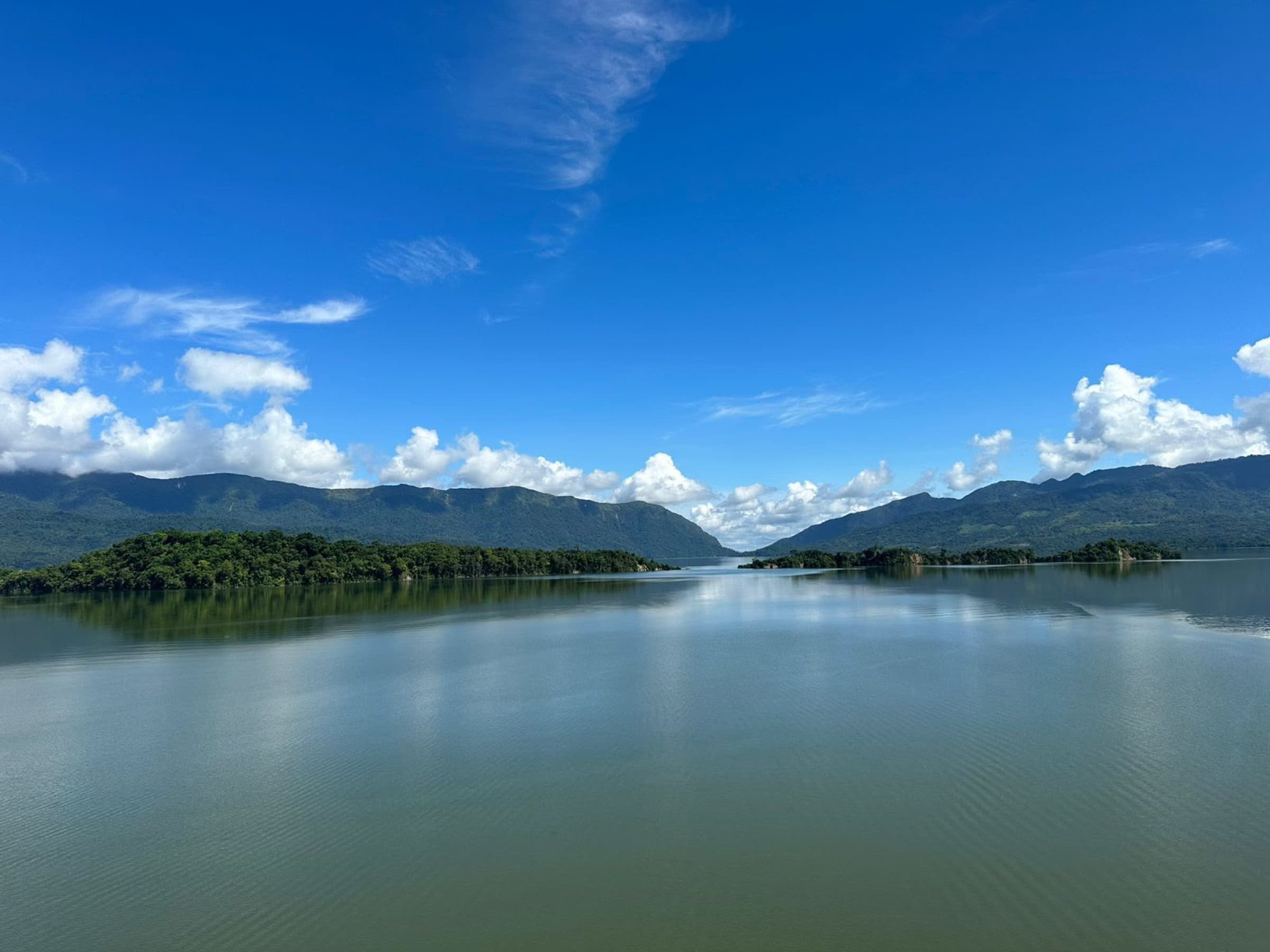 El Nauno Reserva — vista del Embalse Topocoro